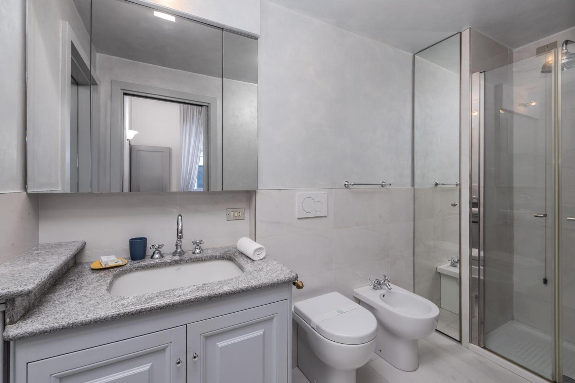Apartamento Brera Vicolo Fiori Milán Exterior foto